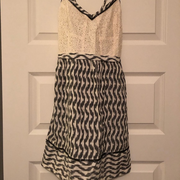 Urban Outfitters - Very cute unique sundress - Picture 1 of 6